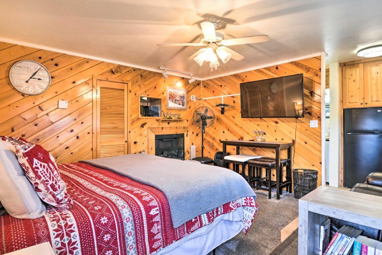 בריאן הד Cozy Studio With Fireplace About 1 Mi To Ski Resort מראה חיצוני תמונה